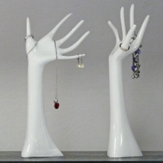 Dekorácia / stojan na šperky Hands, sada 2 ks, biela - 2