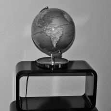 Stolná lampa Globus na kovovom podstavci, 25 cm - 4