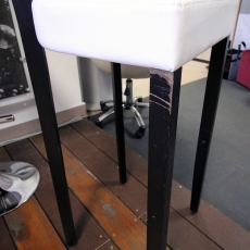 2. akosť Barová stolička drevená Amber (SET 2 ks) - 2