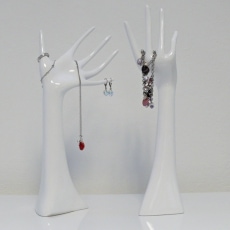 Dekorácia / stojan na šperky Hands, sada 2 ks, biela - 3