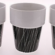 Hrnček porcelánový stohovateľný, čierna - 5