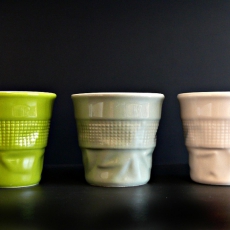 Hrnek porcelánový Pomačkaný kelímek - 5