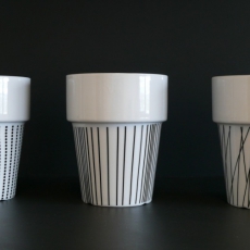 Hrnek porcelánový stohovatelný, bílá - 4
