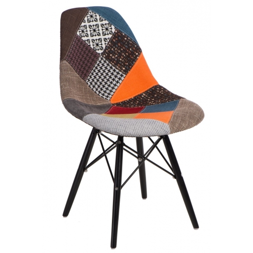 Jedálenská stolička s čiernou podnožou Desire patchwork, farebná - 1