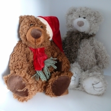 Medvedík Teddy s vianočnou čiapočkou - 3