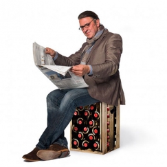 Stolička / stolek z vlnité lepenky Bottles