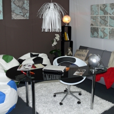 Závěsný lustr z plastových proužků Stripy černá - 5